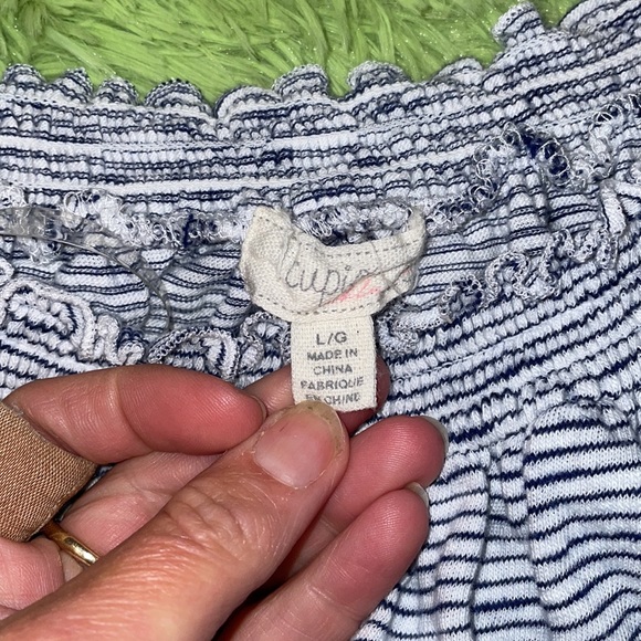 Cupio Cold Shoulder Top - Picture 3 of 3